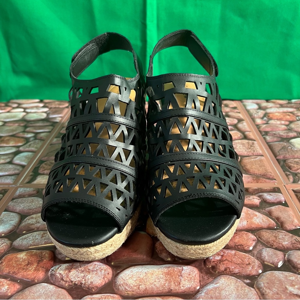 Comfort View Black Summer Wedge| 11 Wide